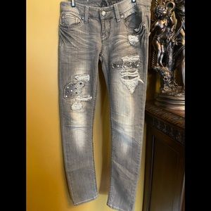 NWOT Antique Rivet Studded Jeans
